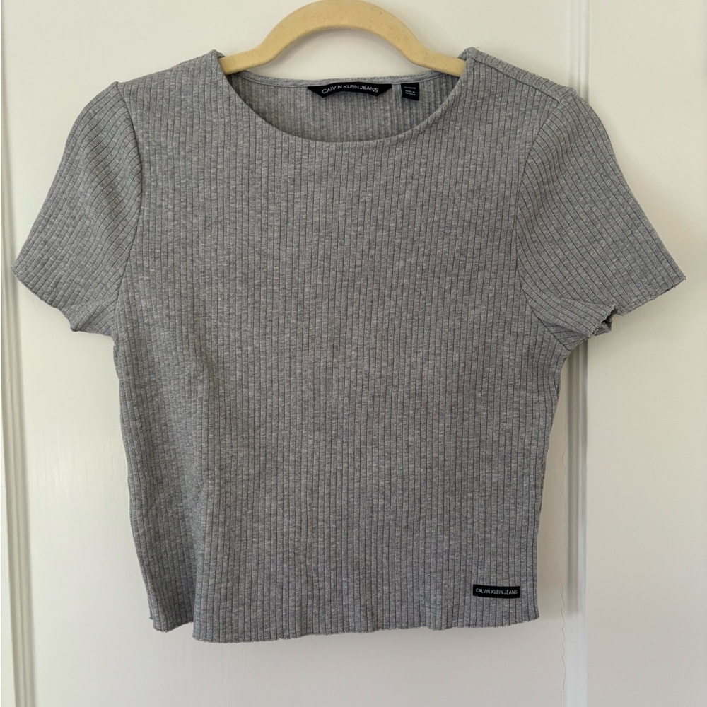 Calvin Klein ribbed cropped shirt